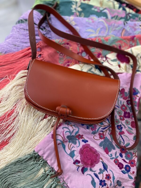 BOLSO DE CINTURON CARAMELO