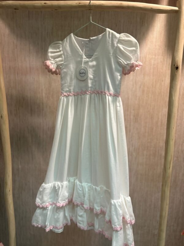 TRAJE FLAMENCA BLANCO PIQUILLO ROSA